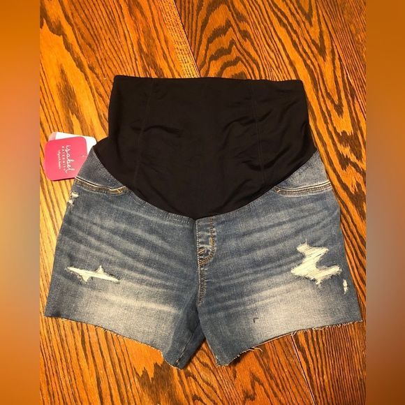 Isabel Maternity by Ingrid & Isabel Pants - Isabel Maternity by Ingrid & Isabel Crossover Panel Maternity Jean Shorts NWT si